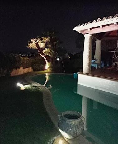 Swimming pool