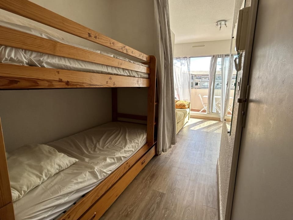 Studio cabine à Sète avec terrasse et climatisation - FR-1-338-106 Cabin in Occitanie
