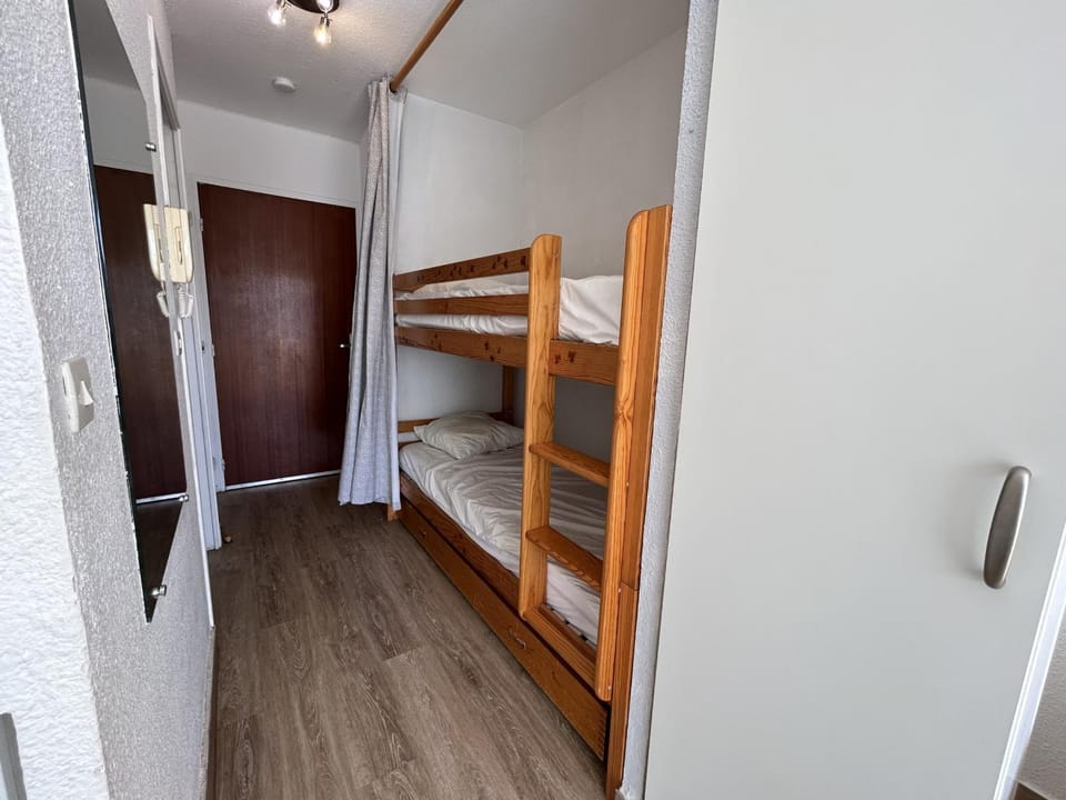 Studio cabine à Sète avec terrasse et climatisation - FR-1-338-106 Cabin in Occitanie