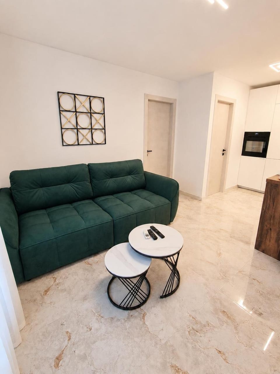 Apartman Edi- Newly renovated with balcony Apartment in Split