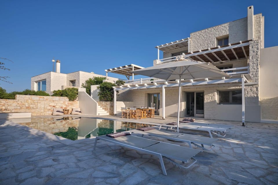Empire Luxury Villas Villa in Paros, Greece