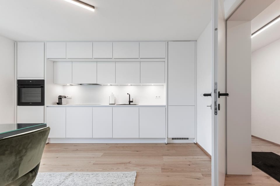 Kitchen or kitchenette, kitchen