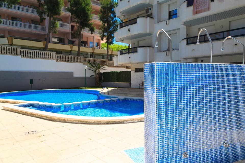 Property building, Swimming pool