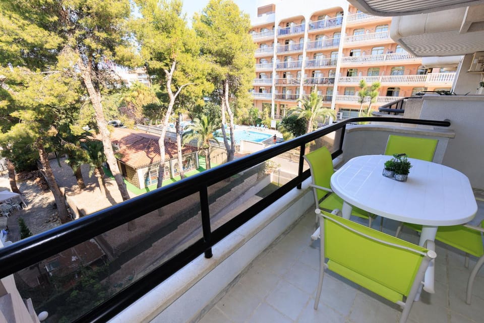 Balcony/Terrace, Dining area