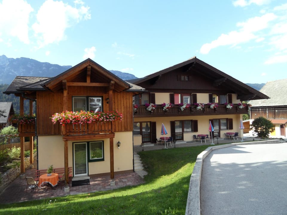 Property building, Day, Garden