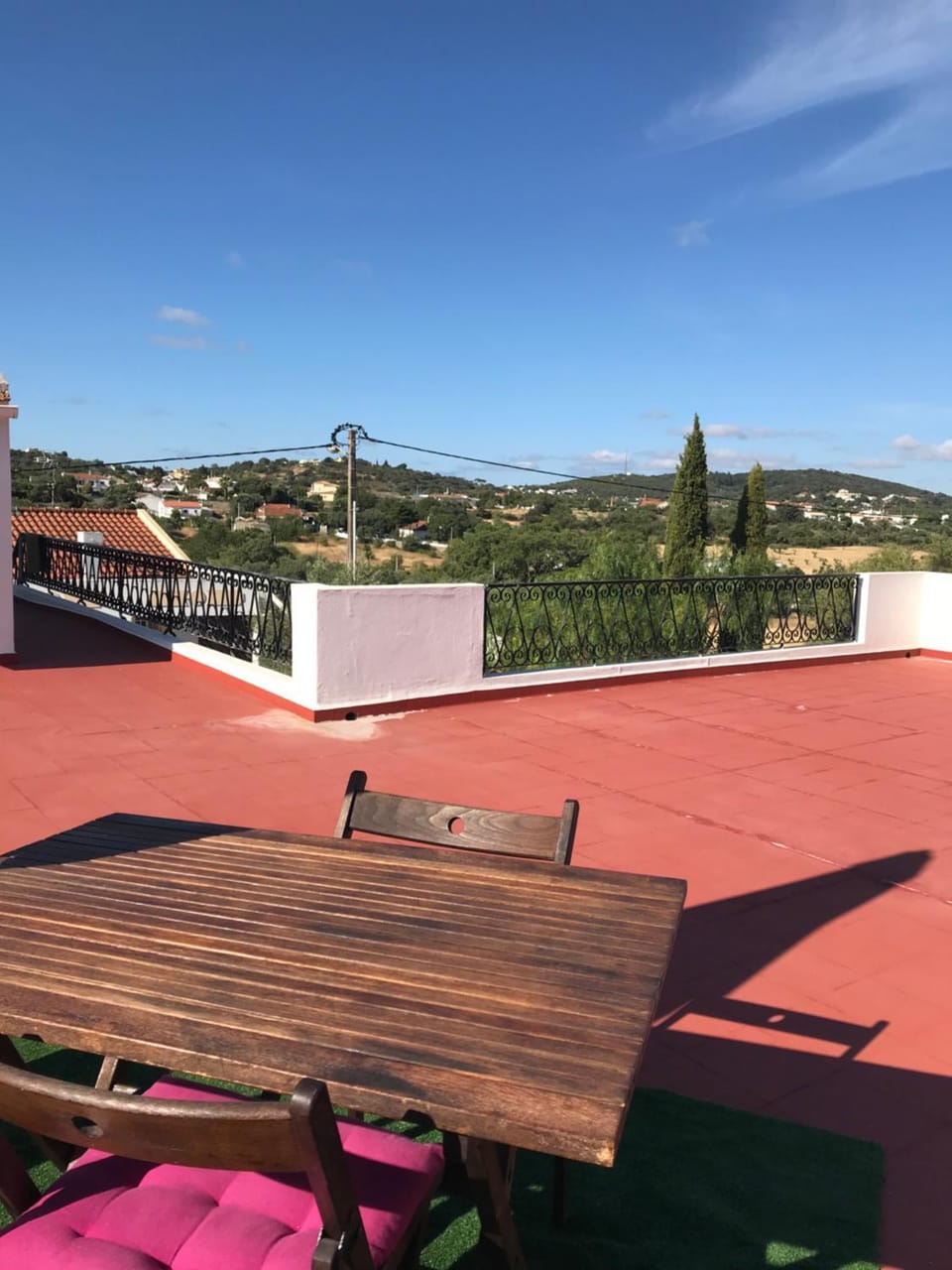 Slow house d'encosta House in Faro District