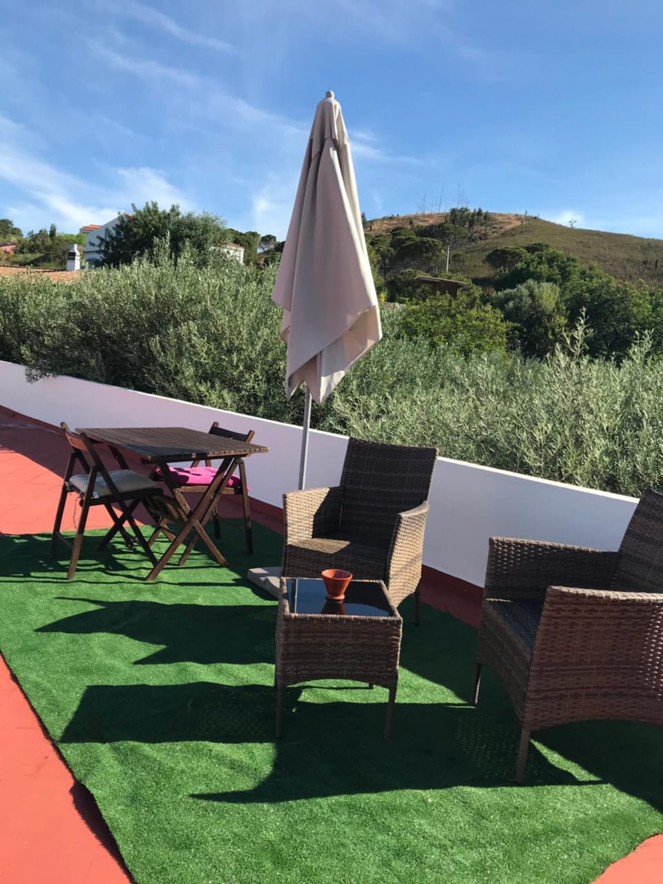 Slow house d'encosta House in Faro District