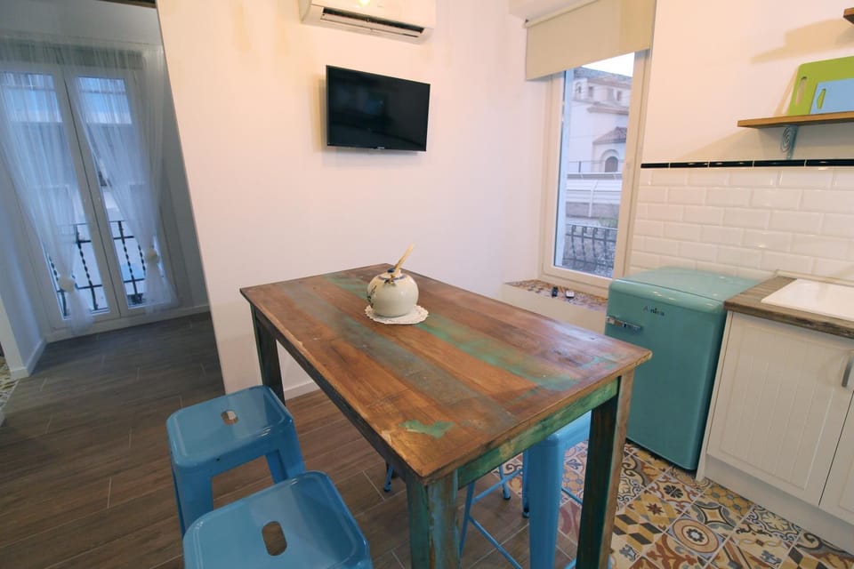 TV and multimedia, Dining area