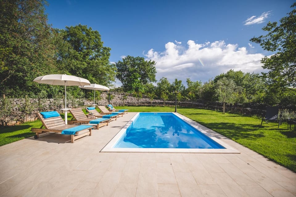 Garden, Swimming pool