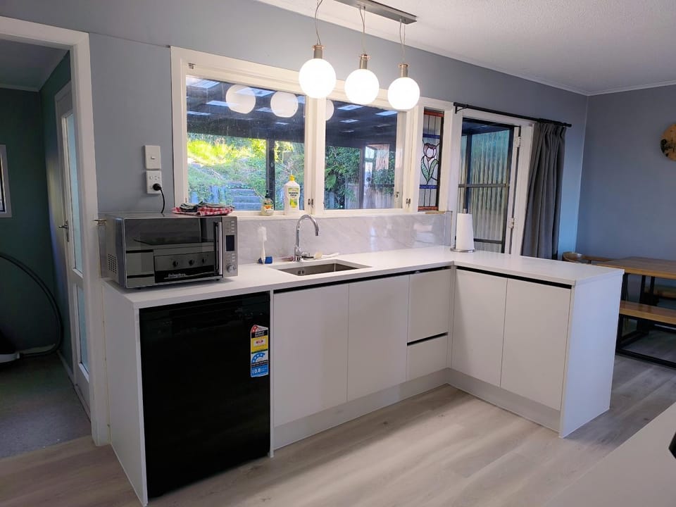 Kitchen or kitchenette, kitchen