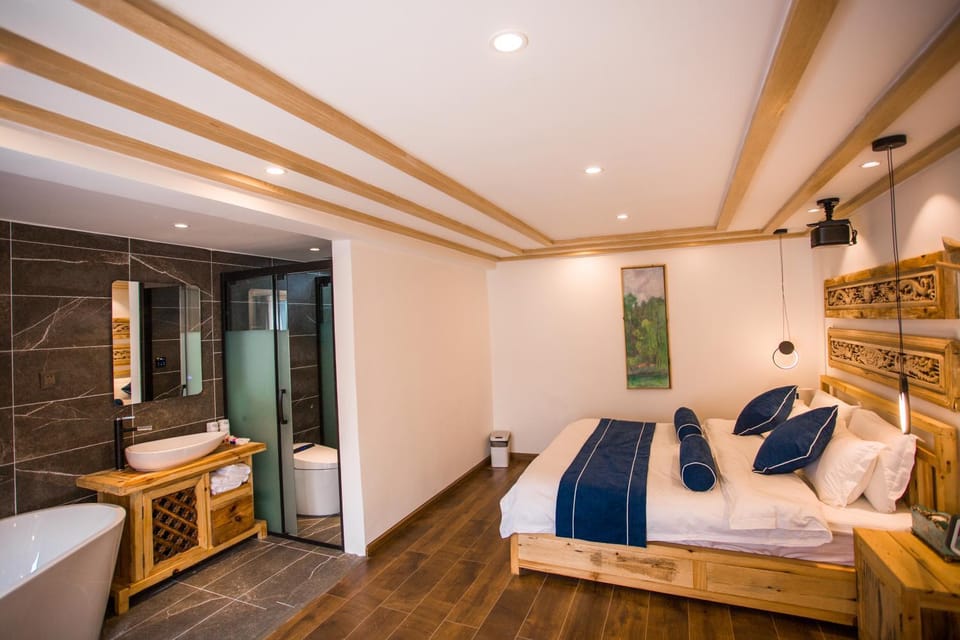 Lijiang Yunqi Holiday Guesthouse Bed and Breakfast in China