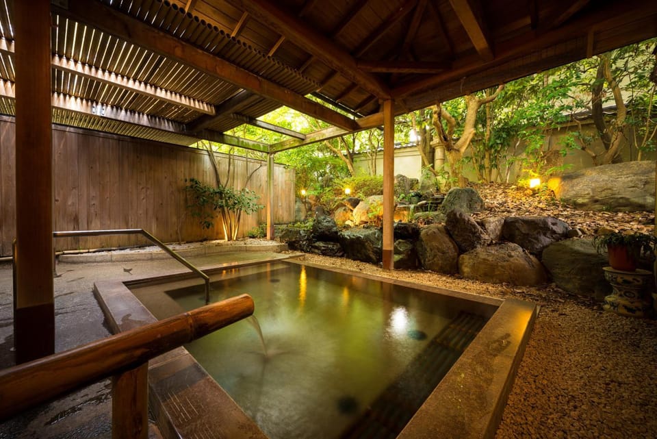 Public Bath, Internal: Not applicable to any particular room
