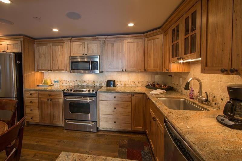 Condo with Onsite Pool & Hot Tub, Free WiFi & Garage Parking Apartment in Vail