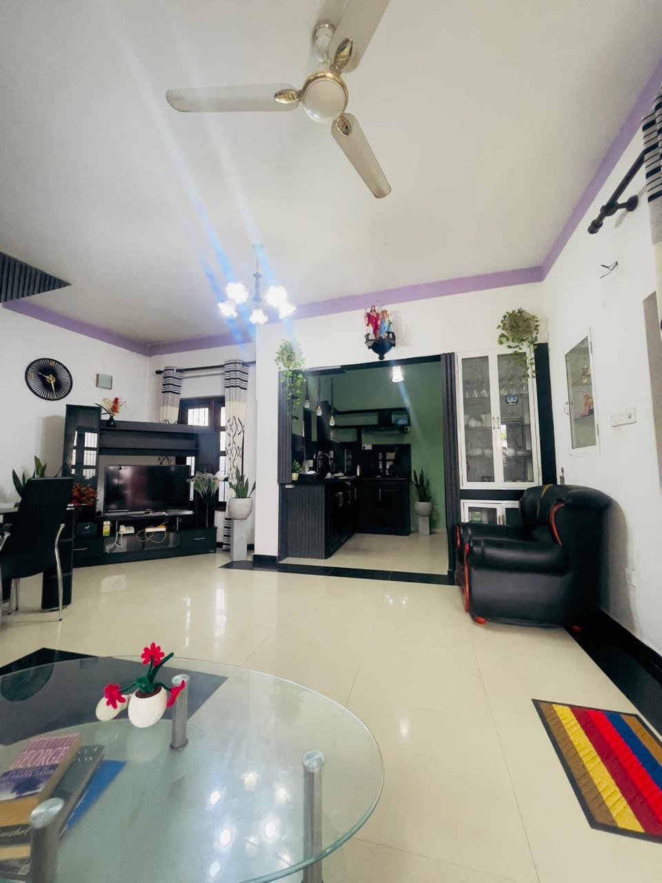 Chrish Residence Bed and Breakfast in Negombo
