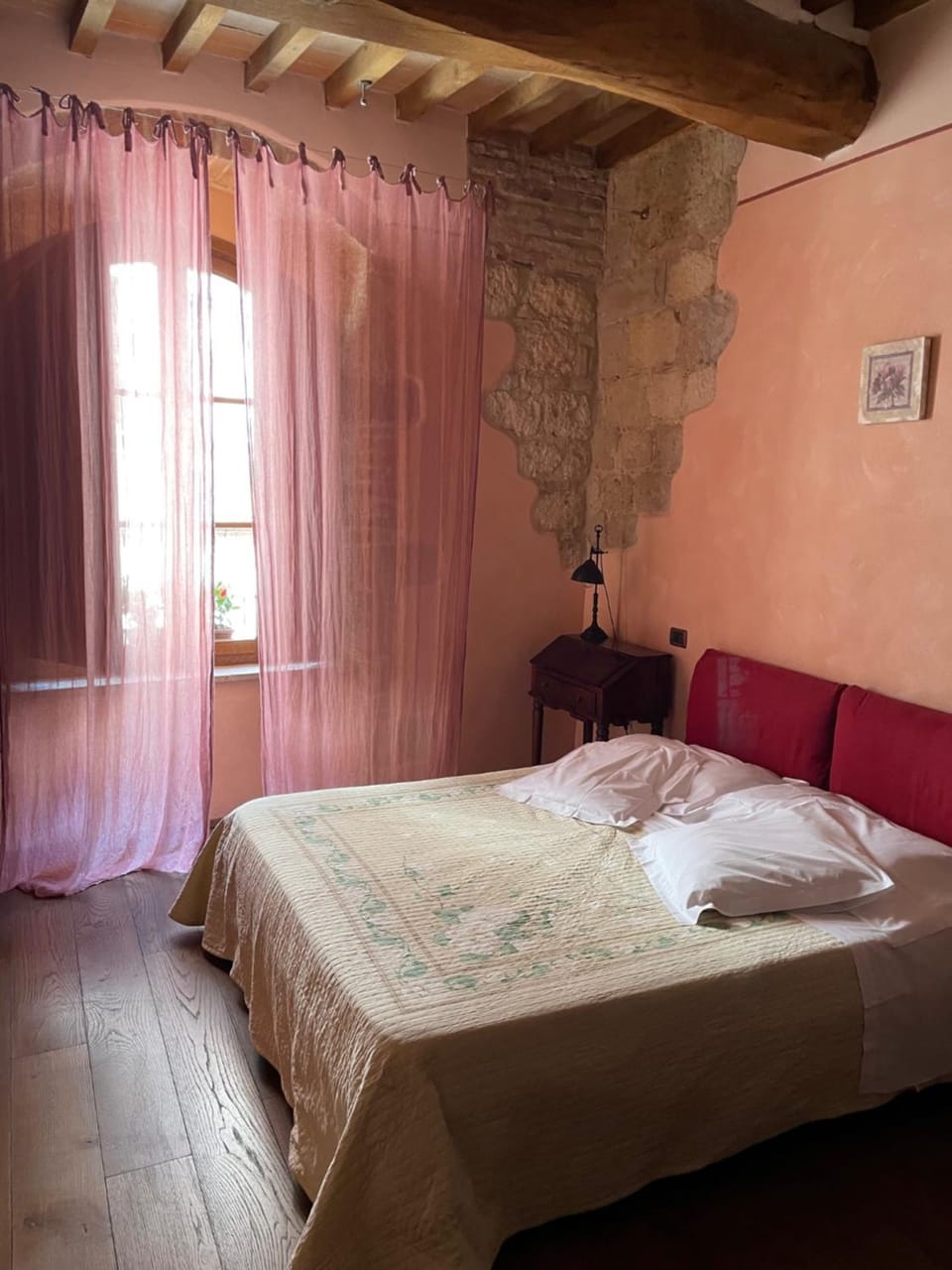 Osteria Del Borgo B&B Bed and Breakfast in Montepulciano