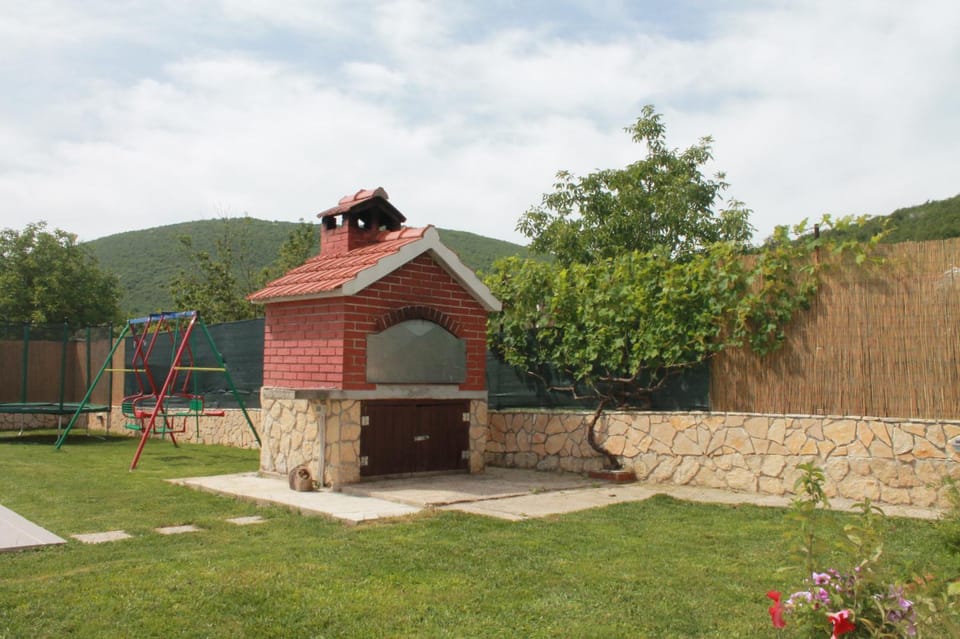 BBQ facilities, Children play ground