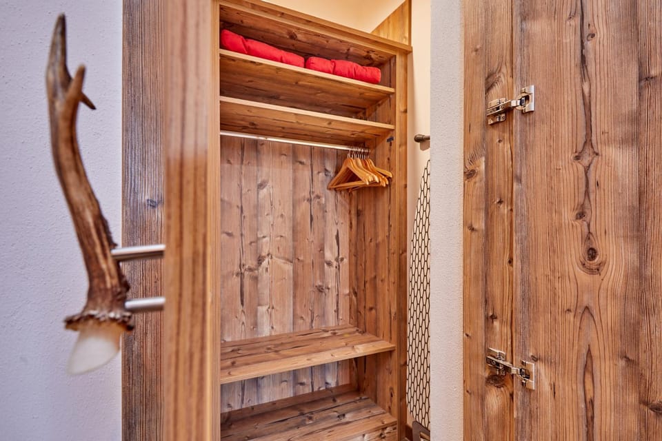 Decorative detail