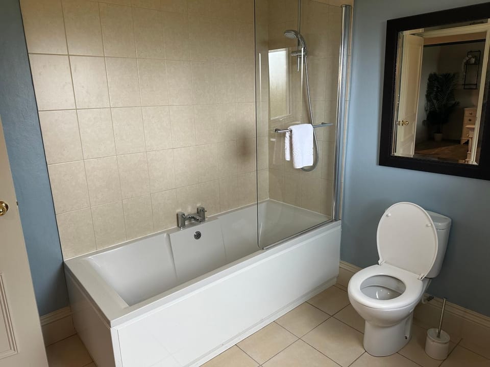 String Of Horses Inn in England