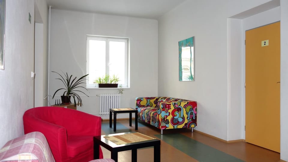 Communal lounge/ TV room