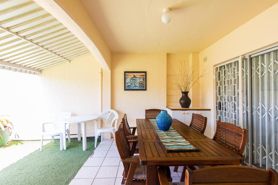 Balcony/Terrace, Pool view, Sea view