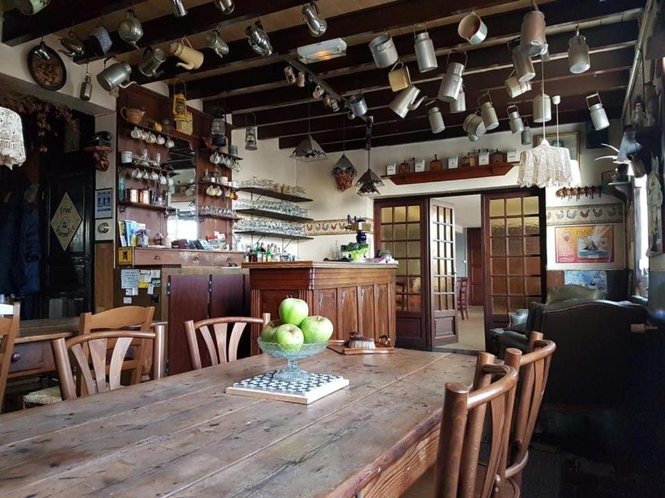 Restaurant/places to eat, Lounge or bar, Dining area, Breakfast