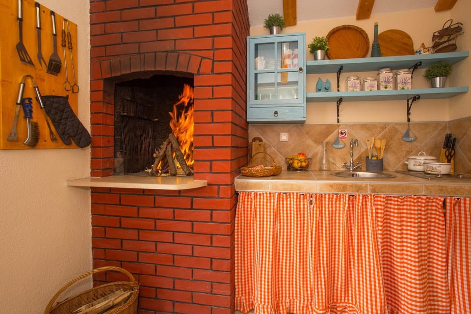 BBQ facilities, Kitchen or kitchenette, flat iron