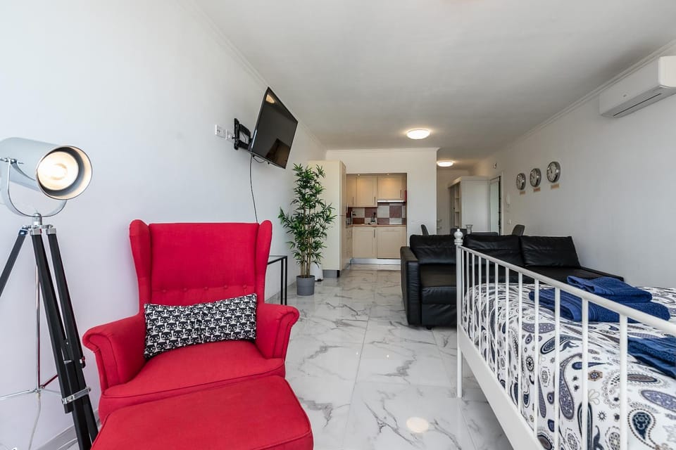 T0 Vilamoura Downtown Apartment in Quarteira