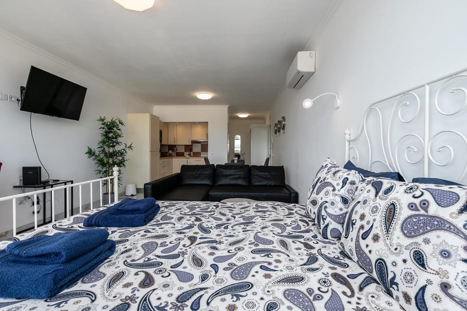 T0 Vilamoura Downtown Apartment in Quarteira