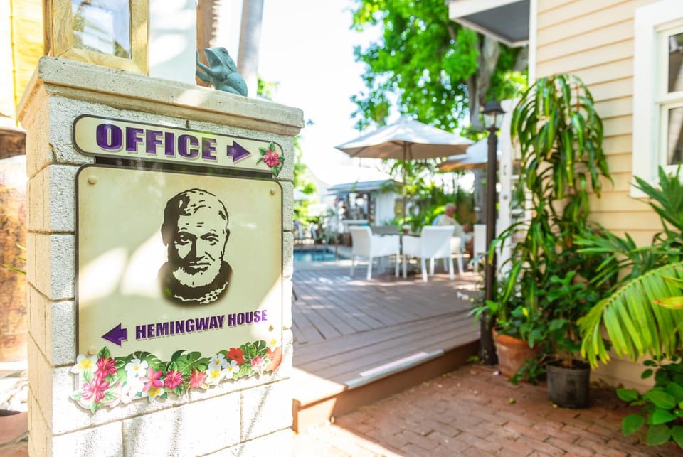 Facade/entrance, Garden