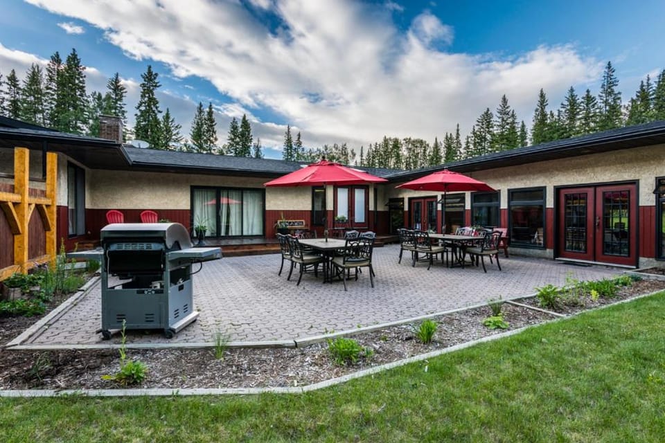 Patio, BBQ facilities, Balcony/Terrace