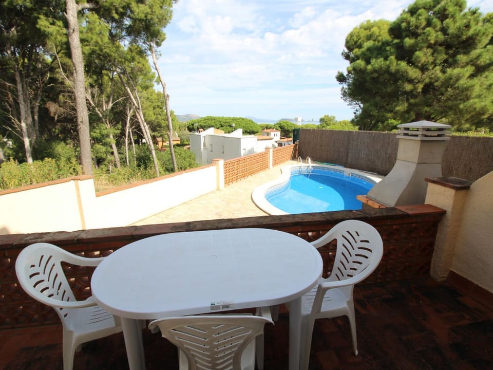 Holiday Home Palsmar by Interhome House in Baix Empordà