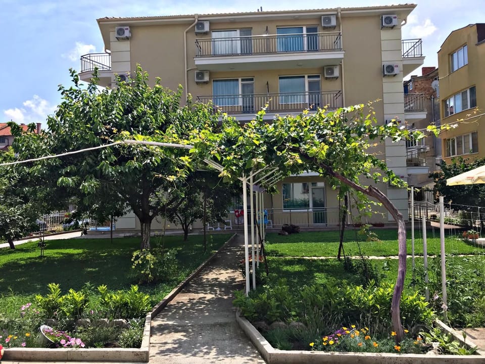 "Бербатови 1" Bed and Breakfast in Burgas Province
