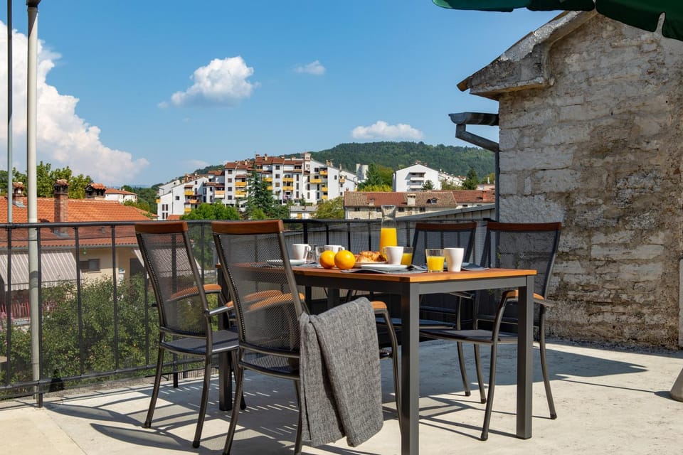 Balcony/Terrace, City view, Garden view, Inner courtyard view