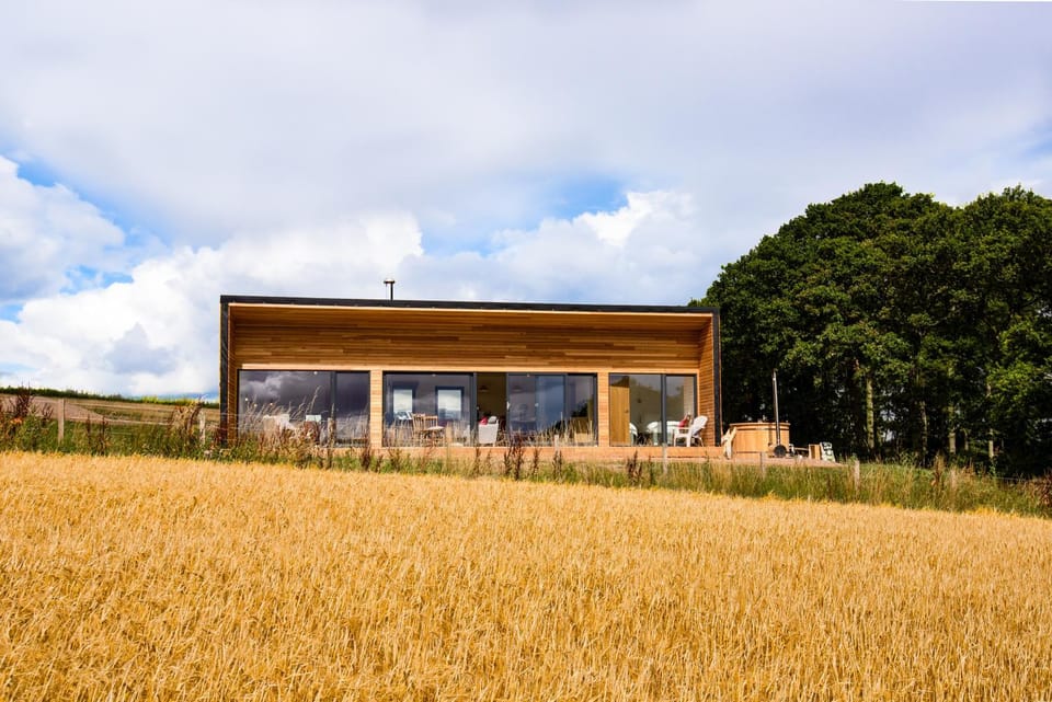 Property building, Natural landscape, Garden, Hot Tub