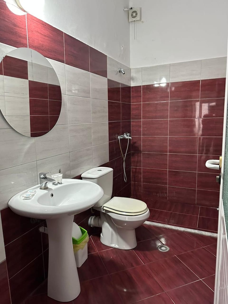 Hotel Ceka Hotel in Sarandë