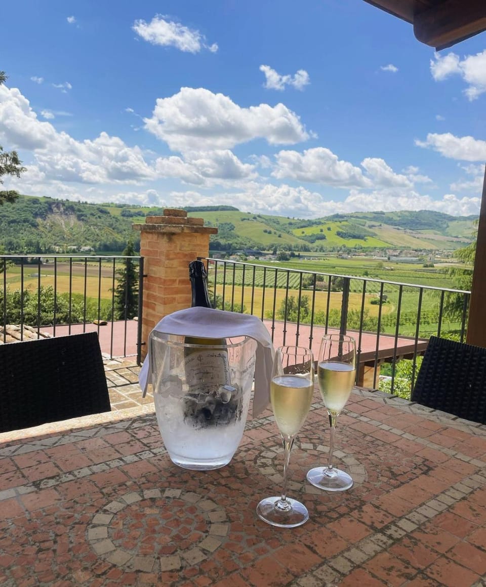 Colle Indaco Wine Resort & Spa Farm Stay in Marche
