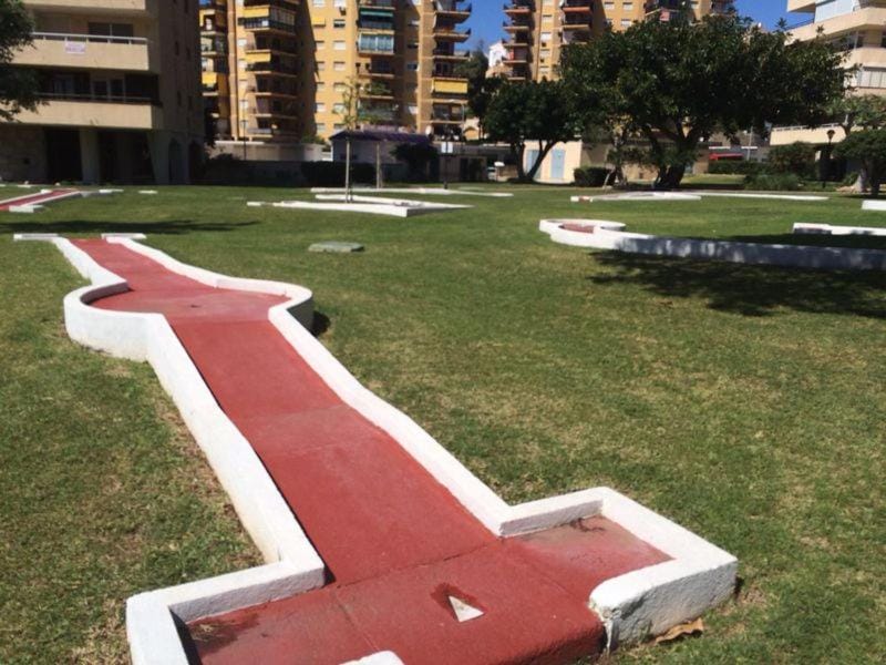 Minigolf, Entertainment