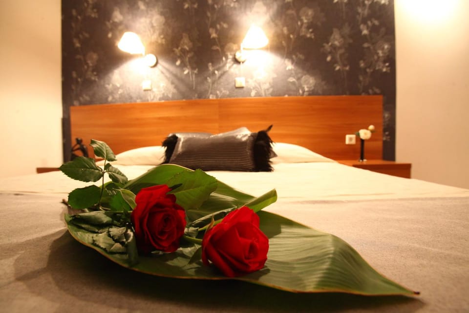 Bed, Decorative detail