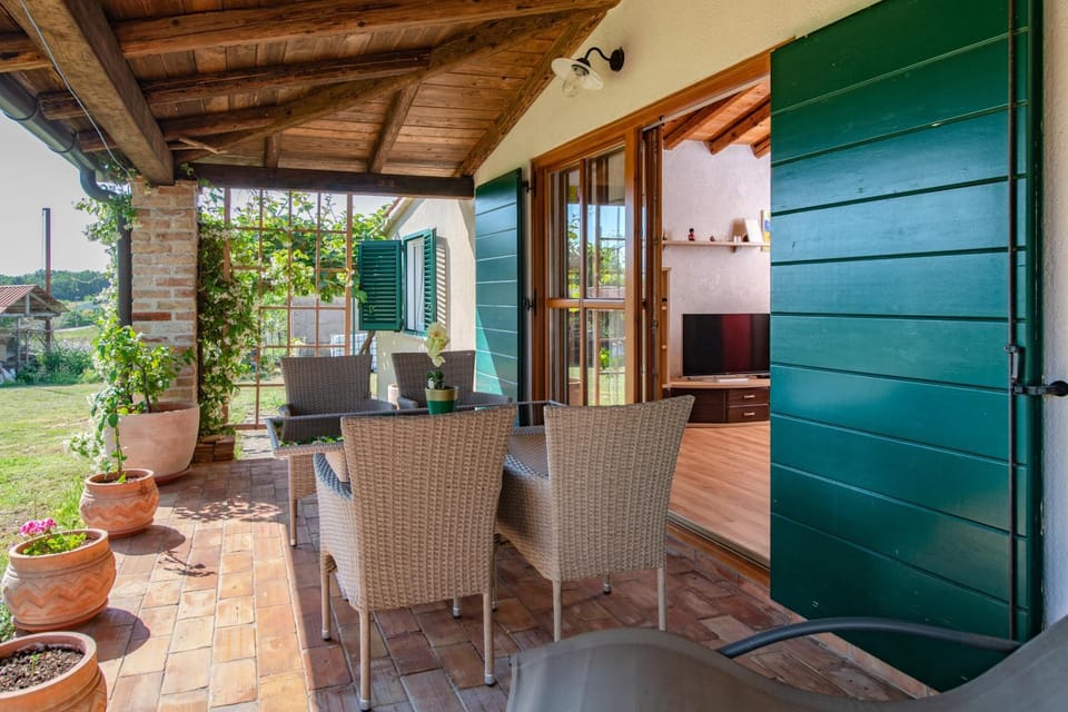 Balcony/Terrace, Seating area, Garden view