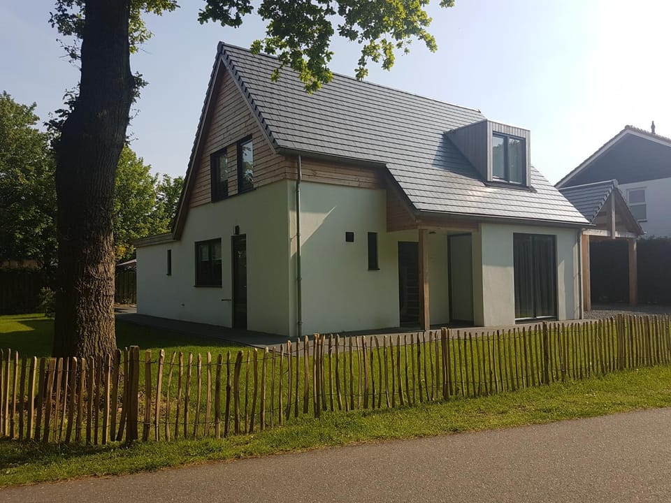 Het Zeehuys House in Oostkapelle