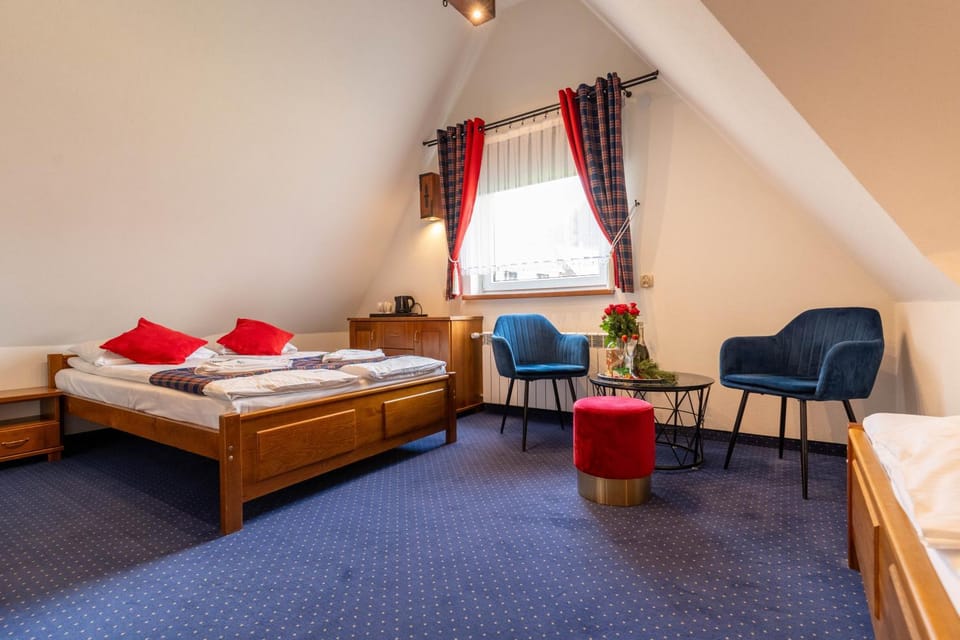 Seating area, Bedroom