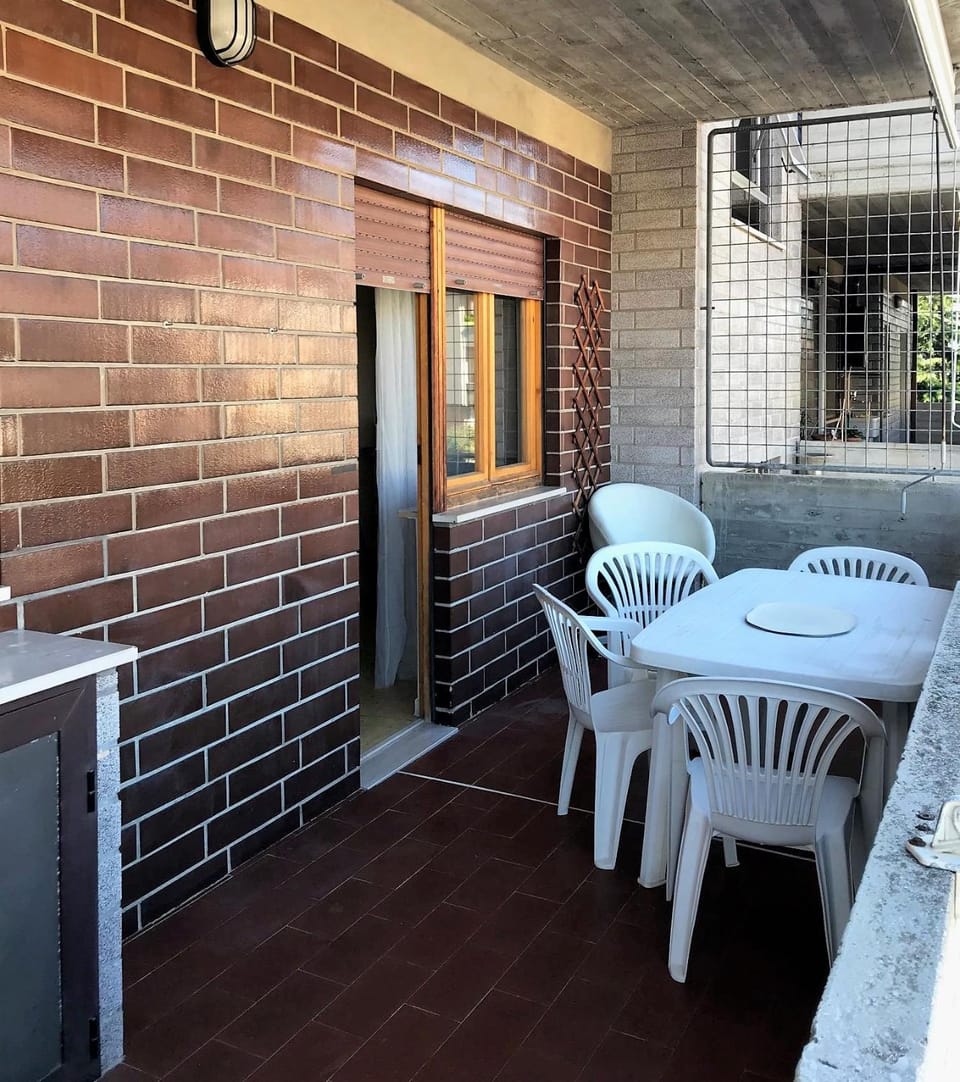 Property building, Balcony/Terrace