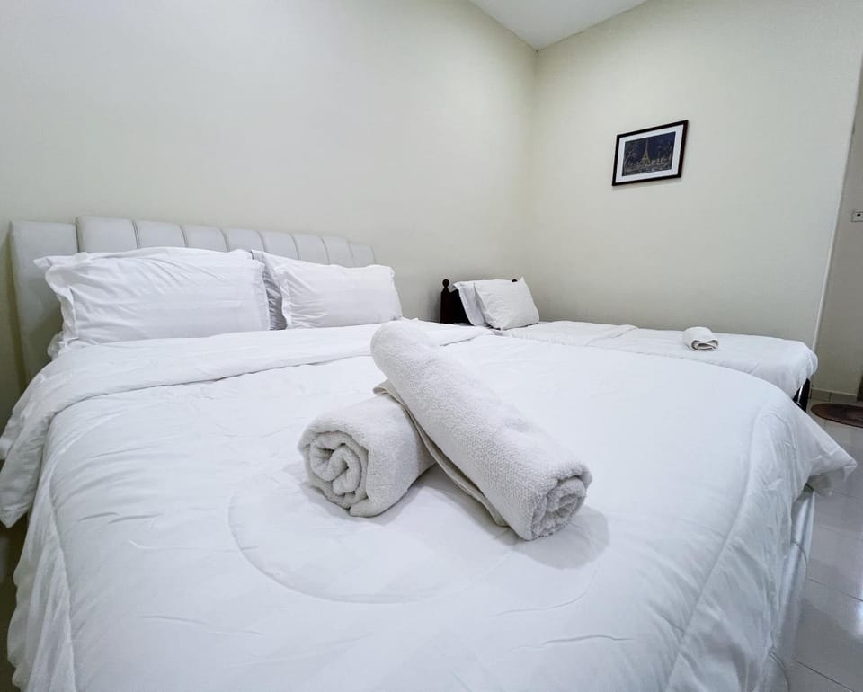 PD Swimming Pool 5 ROOM Homestay House in Port Dickson
