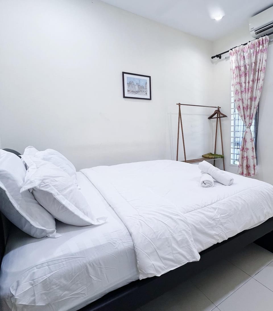 PD Swimming Pool 5 ROOM Homestay House in Port Dickson