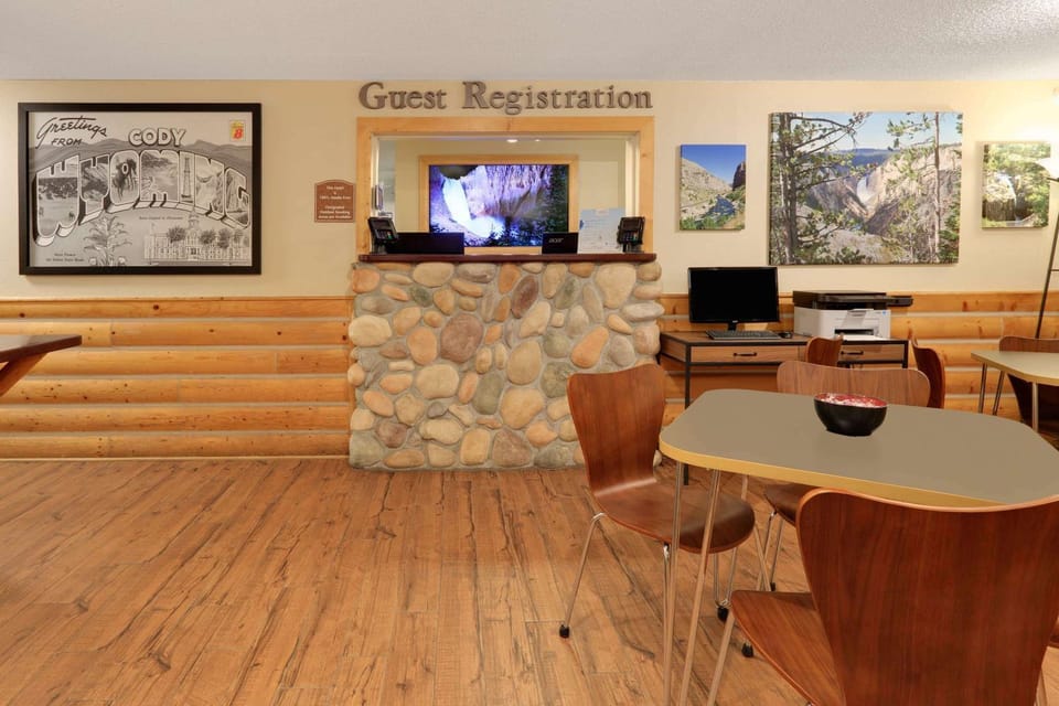 Lobby or reception, On site