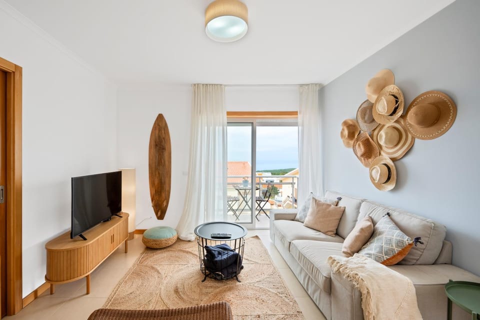 Ocean Terrace - Private Patio with BBQ & Sea view House in Nazaré