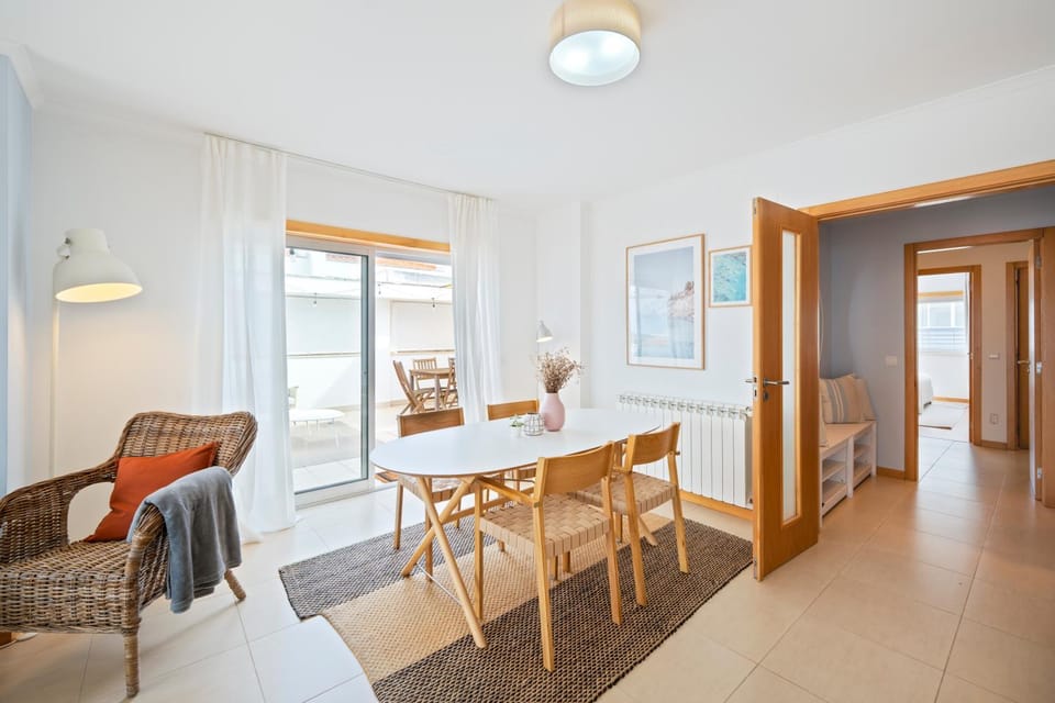 Ocean Terrace - Private Patio with BBQ & Sea view House in Nazaré
