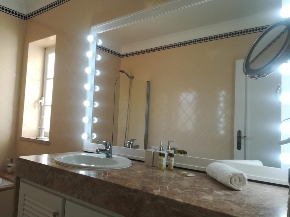 Bathroom, Bath