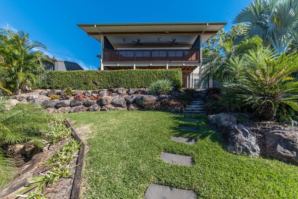 Property building, Garden