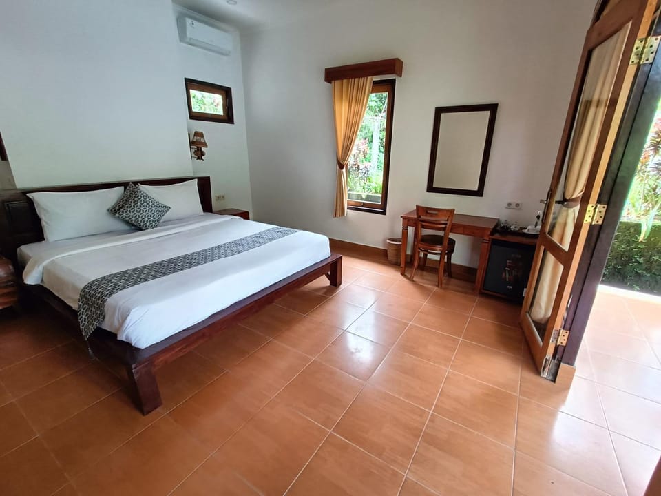 Bed, Bedroom, air conditioner